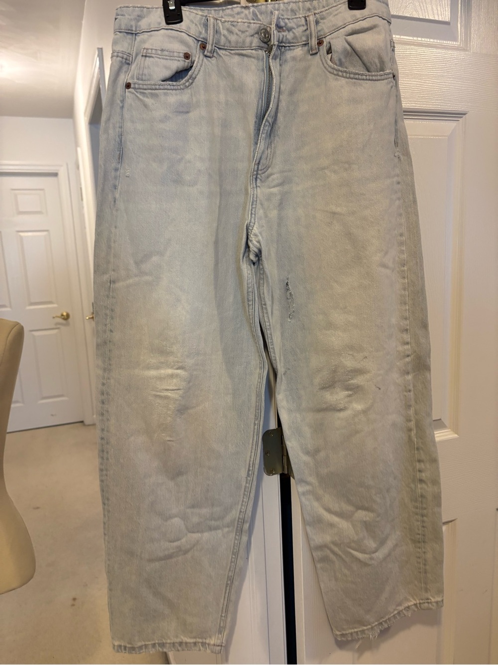 Light Wash Women’s Jeans - Casual Straight Fit
